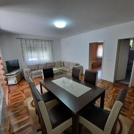 Apartment Milojic *